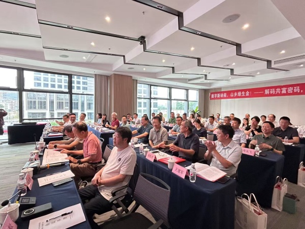 托普云農(nóng)董事長陳渝陽當(dāng)選浙江省新時代鄉(xiāng)村研究院第二屆理事會理事長，以智慧農(nóng)業(yè)賦能農(nóng)業(yè)現(xiàn)代化與鄉(xiāng)村振興